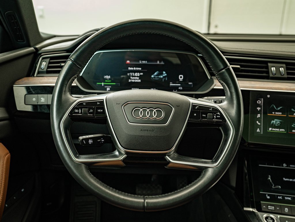 Used 2021 Audi e-tron Premium w/ Convenience Plus Package image 29