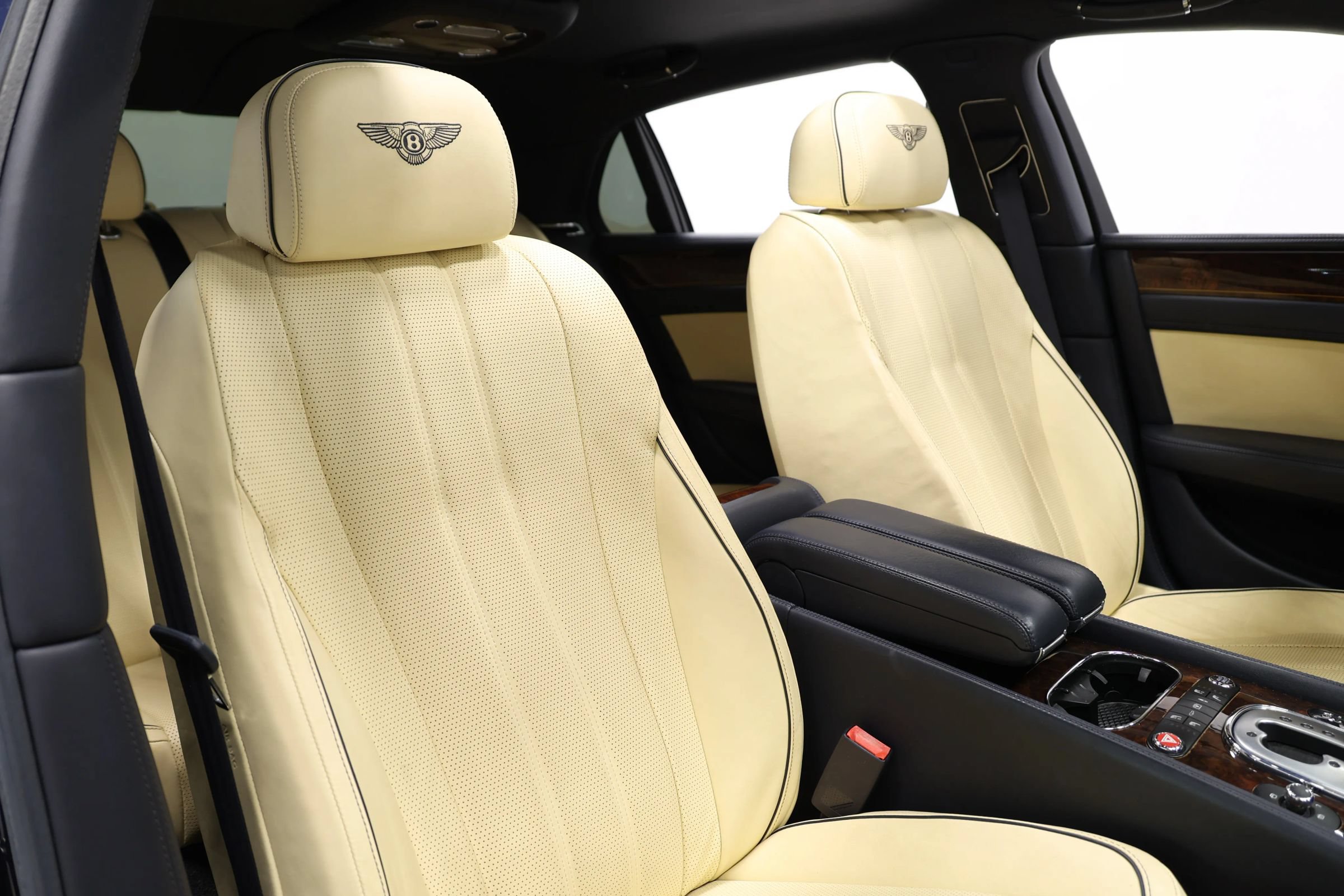Used 2015 Bentley Flying Spur V8 AWD/4WD image 90