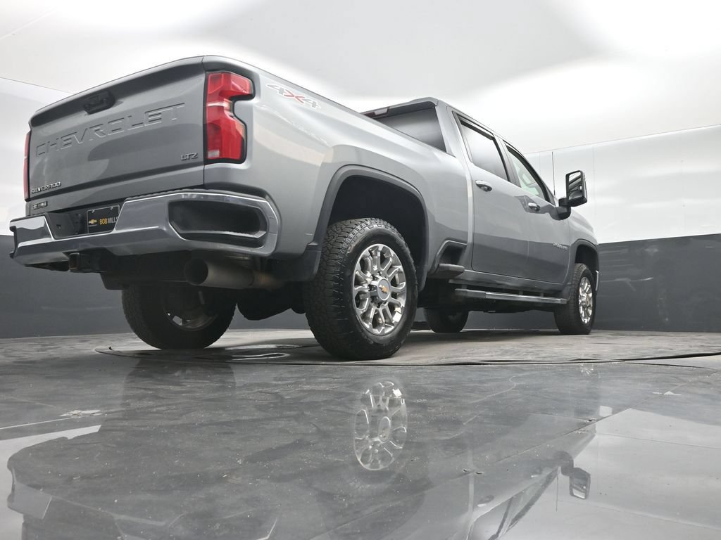 Used 2024 Chevrolet Silverado 2500 LTZ AWD/4WD image 30