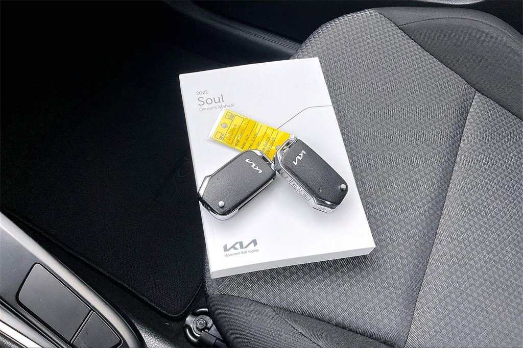 Certified 2022 Kia Soul LX w/ Technology Package image 10