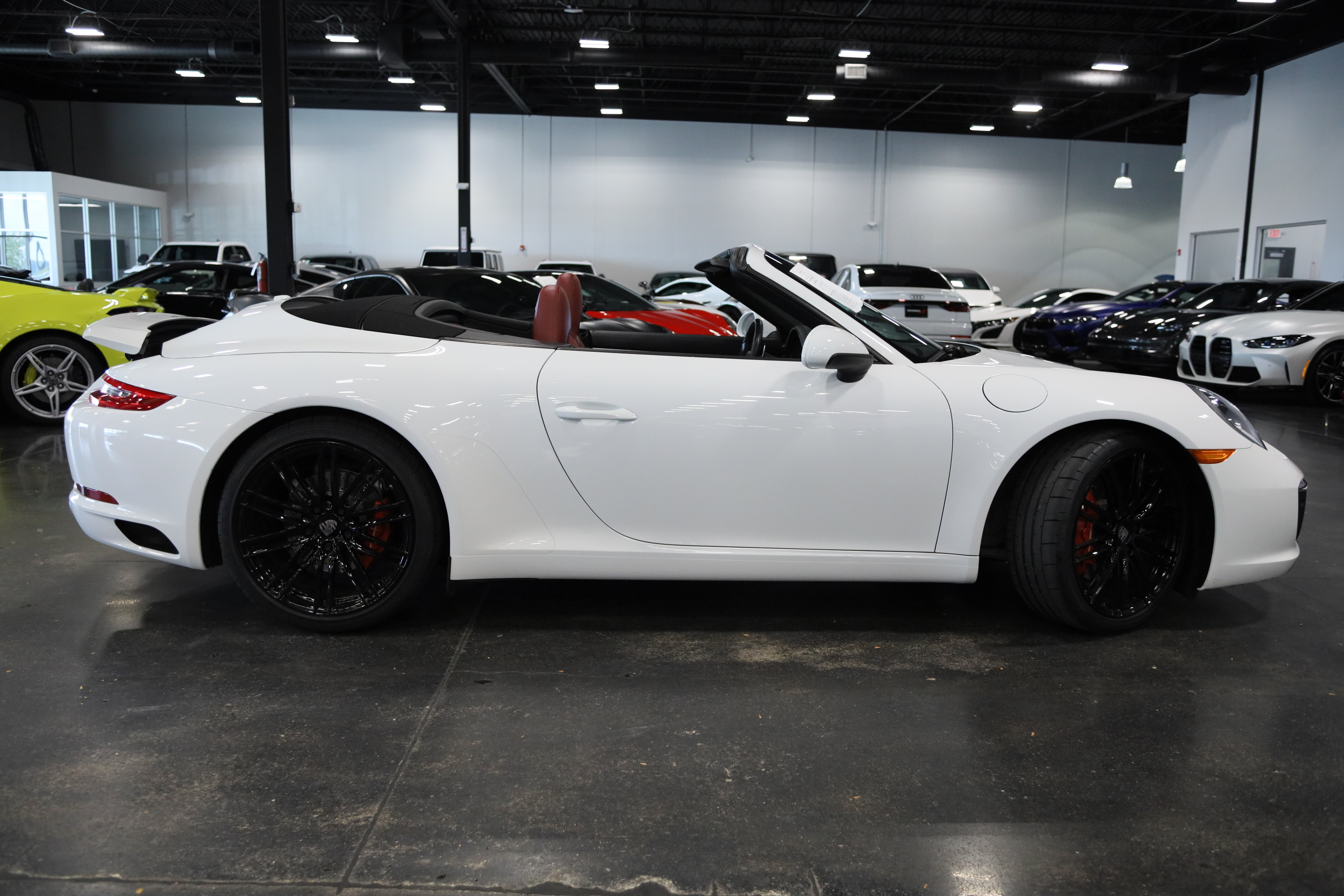 Used 2018 Porsche 911 Carrera S RWD image 9