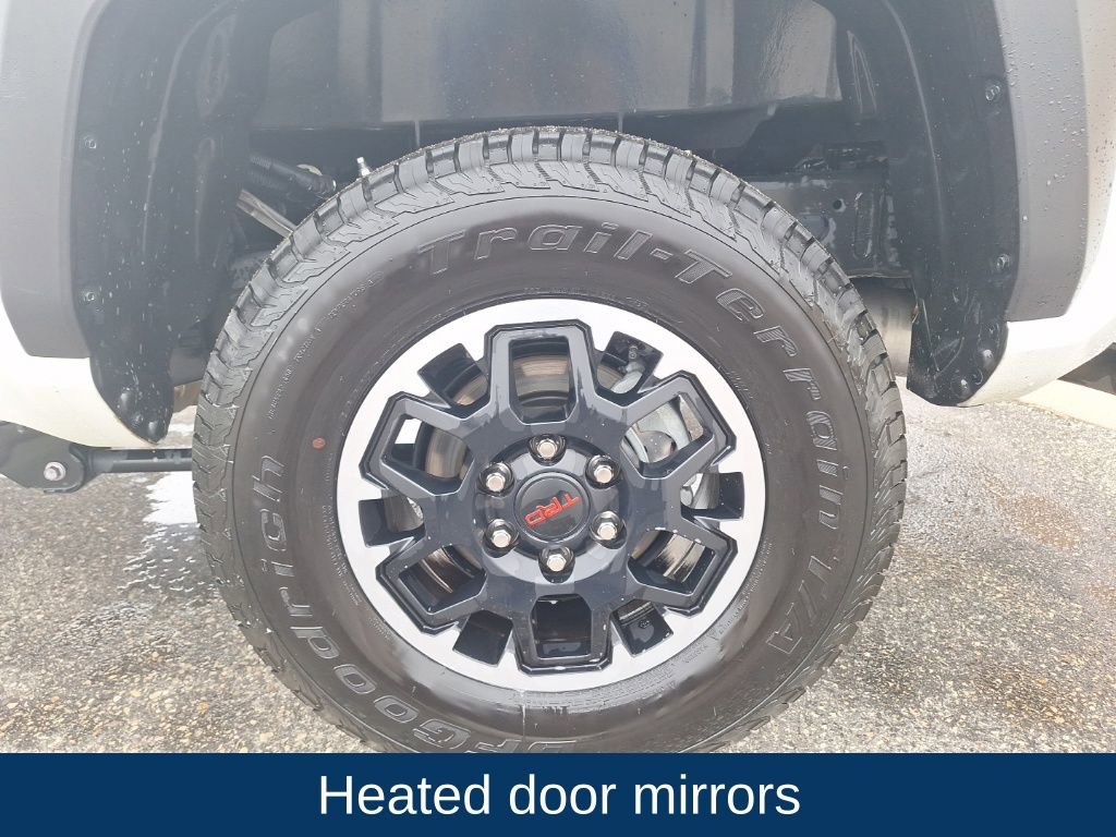 Used 2025 Toyota Tacoma TRD Off-Road image 21