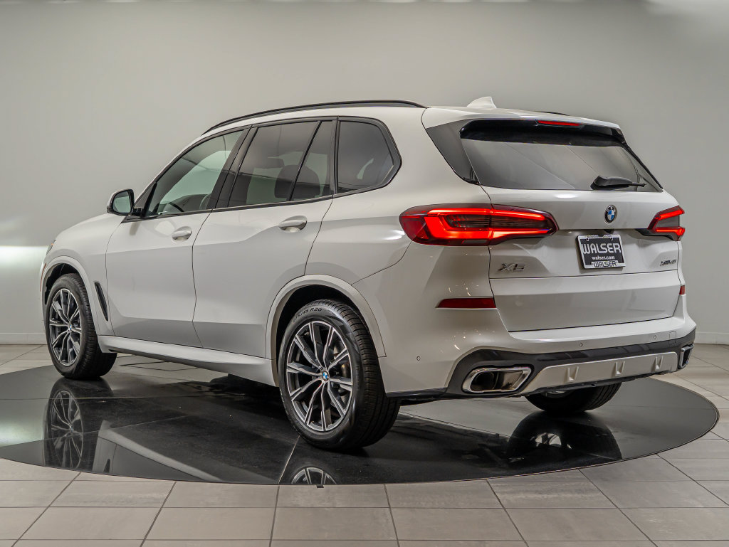 Used 2022 BMW X5 xDrive40i w/ M Sport Package AWD/4WD image 7