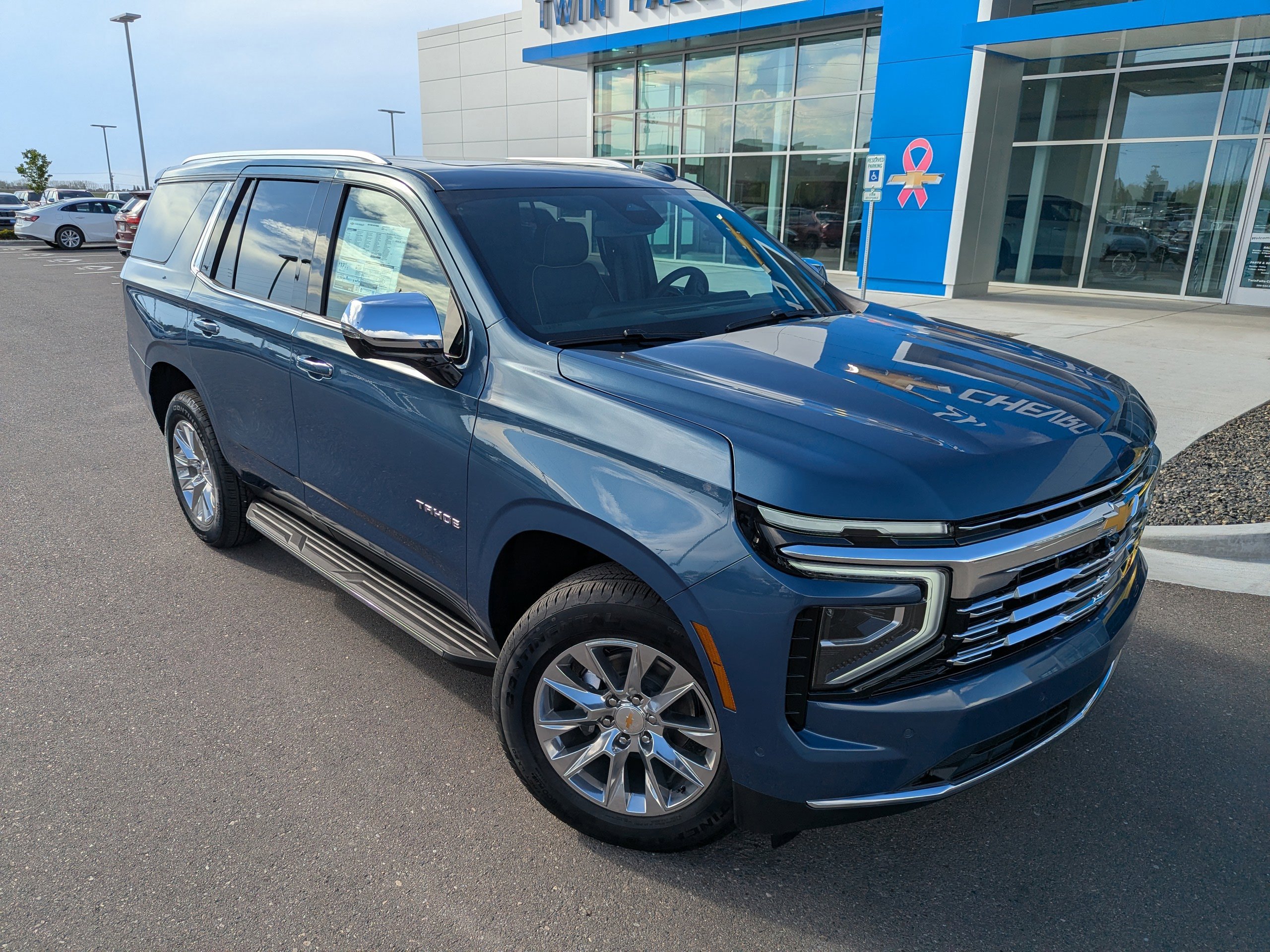 New 2026 Chevrolet Tahoe Premier w/ Sun And Tow Package AWD/4WD image 2