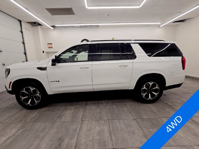 Used 2025 GMC Yukon XL AT4 w/ AT4 Premium Plus Package AWD/4WD image 2