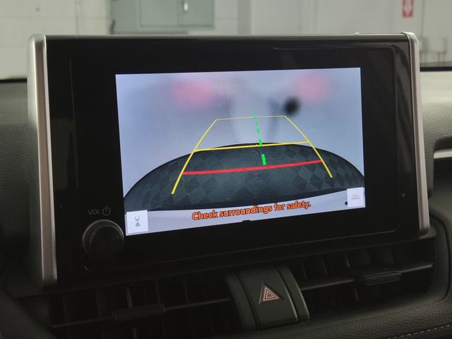 Used 2024 Toyota RAV4 LE AWD/4WD image 18