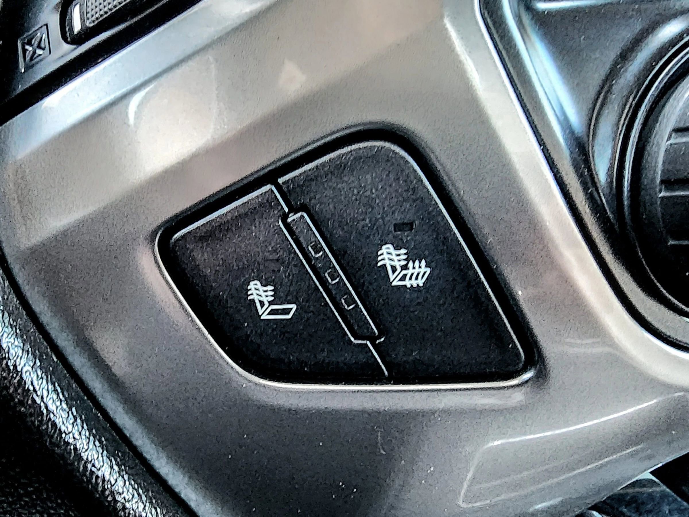 Used 2017 Chevrolet Silverado 3500 LT image 28