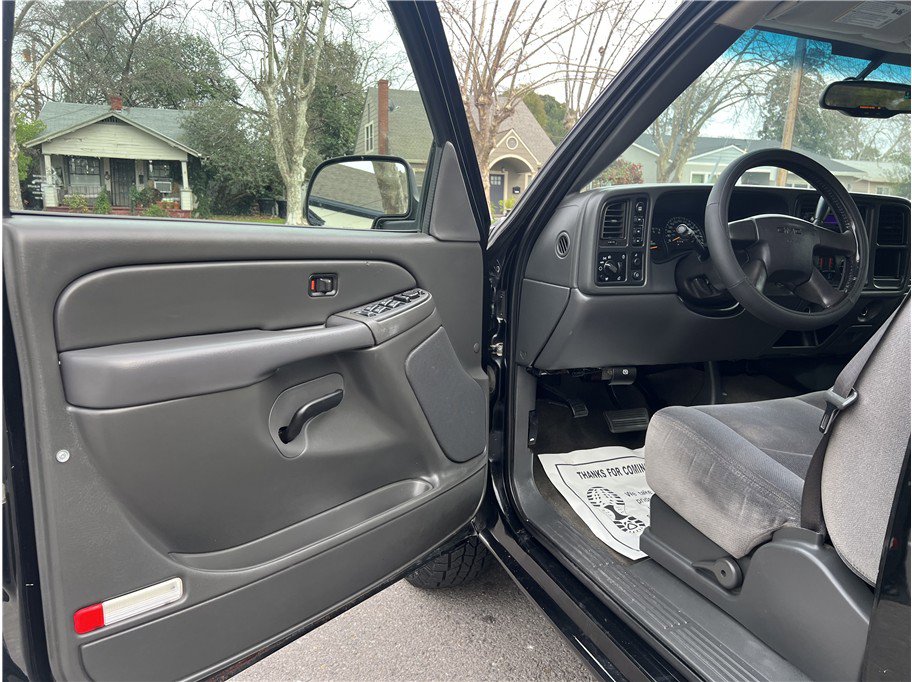 Used 2006 GMC Sierra 1500 SLE w/ Light Duty Power Package image 12