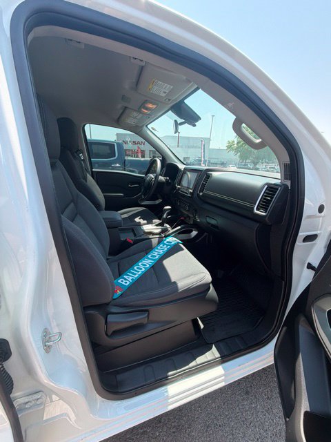 Used 2024 Nissan Frontier SV AWD/4WD image 14