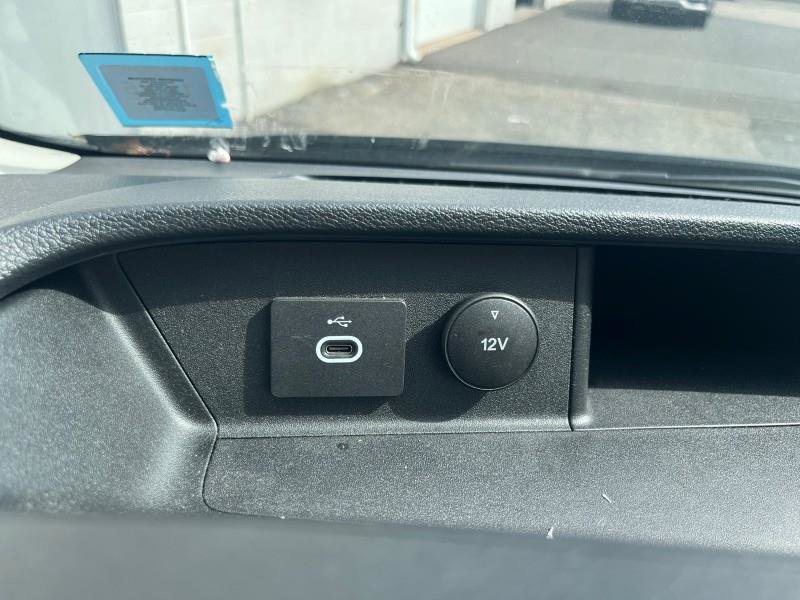 Used 2023 Ford Transit 350 XLT image 21