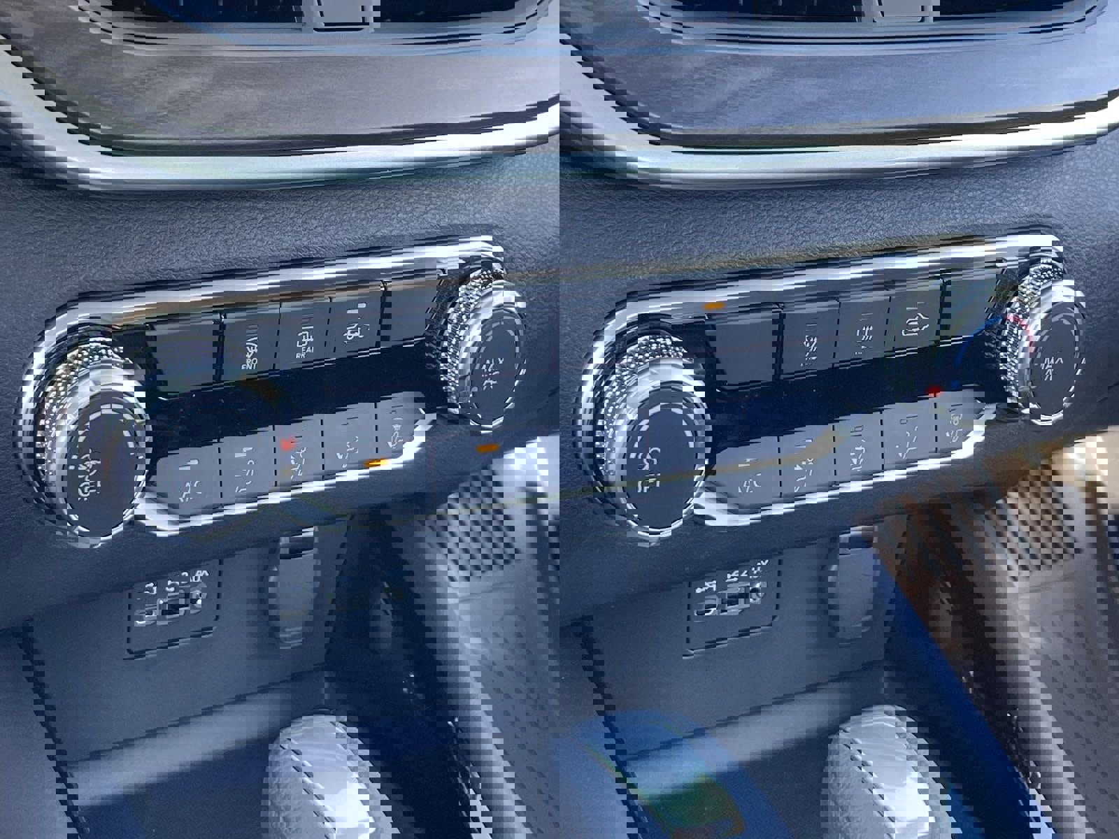 New 2025 Nissan Altima 2.5 SV image 19