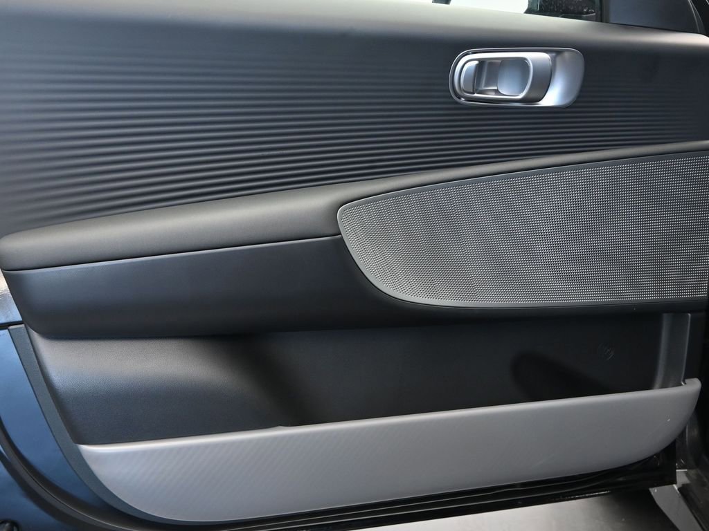 New 2025 Hyundai Ioniq 6 SE image 23