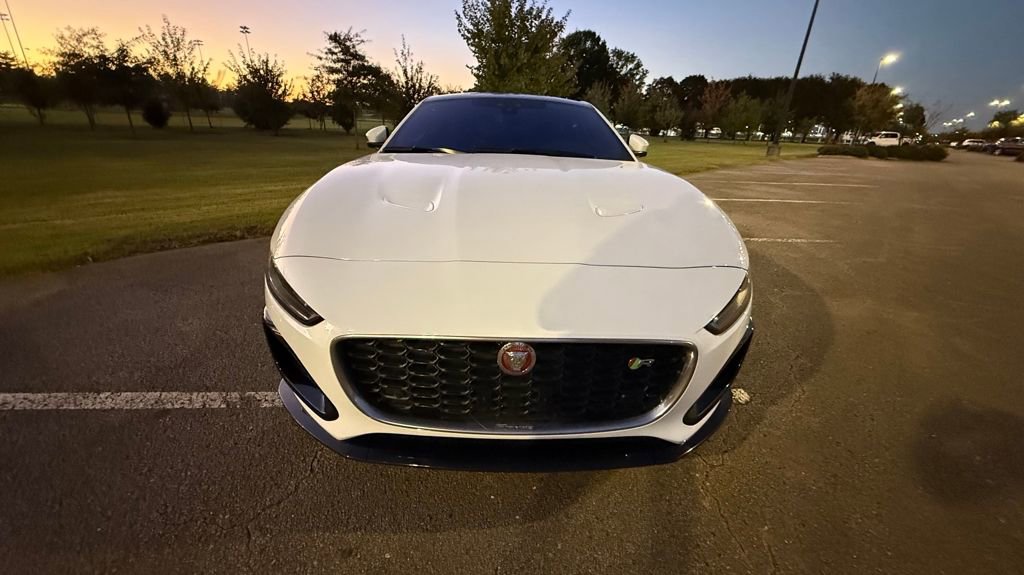 Used 2021 Jaguar F-TYPE R image 10
