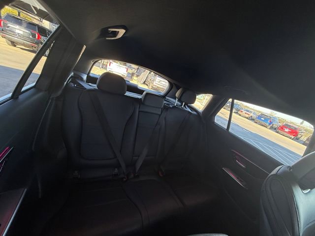 Used 2024 Mercedes-Benz GLC 300 image 4