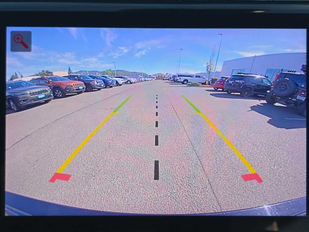 Used 2025 Jeep Grand Cherokee Limited w/ Black Appearance Package AWD/4WD image 19