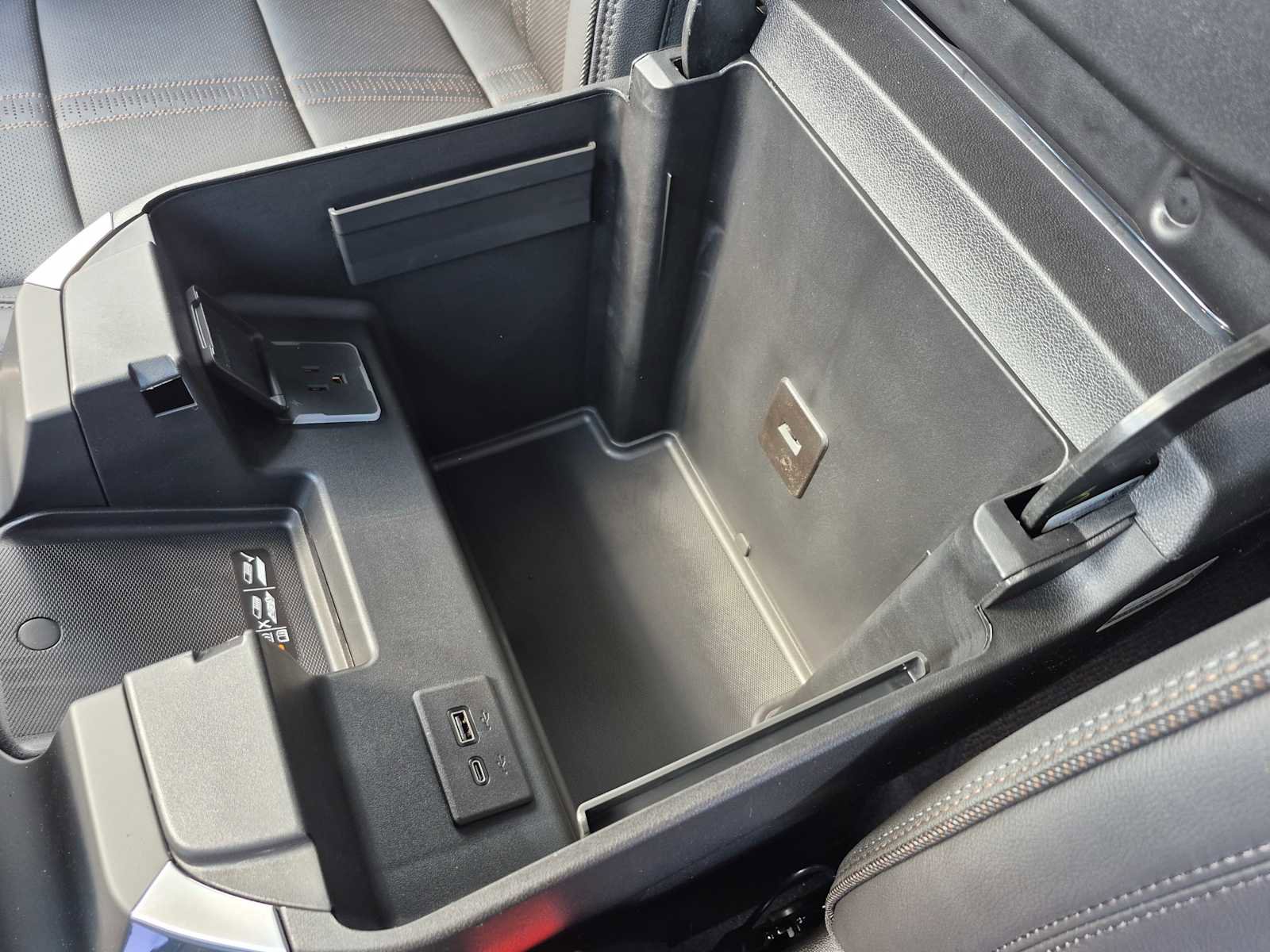 New 2026 Chevrolet Silverado 3500 High Country w/ High Country Premium Package image 25