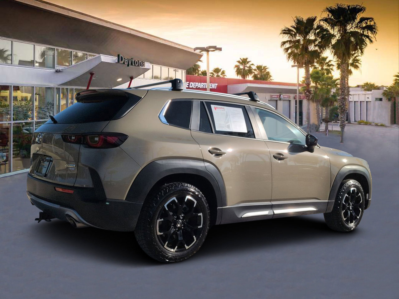 Used 2025 MAZDA CX-50 Meridian Edition w/ Weather Package image 3