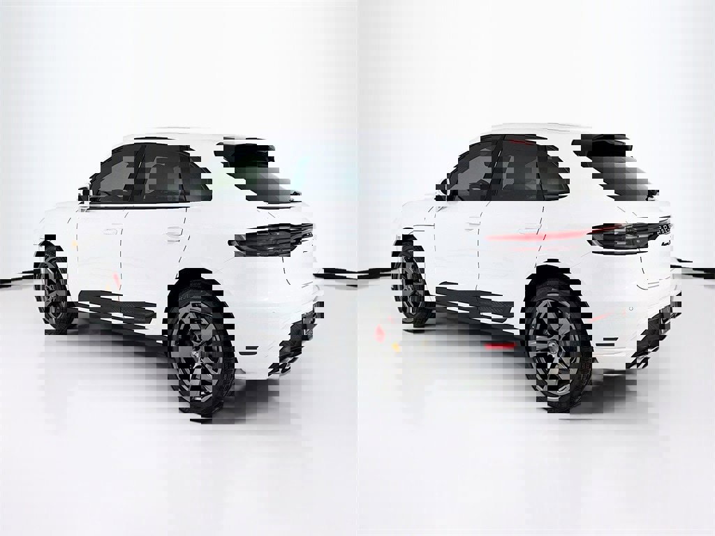 New 2026 Porsche Macan S image 3