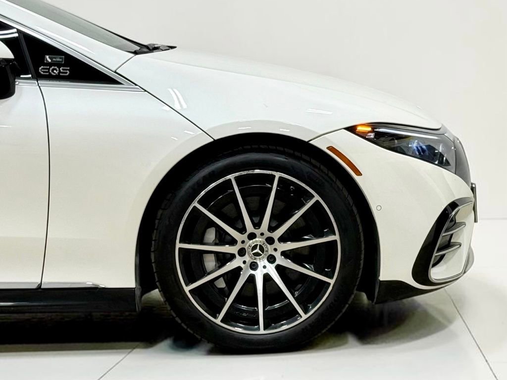 Used 2023 Mercedes-Benz EQS 580 4MATIC Sedan image 13