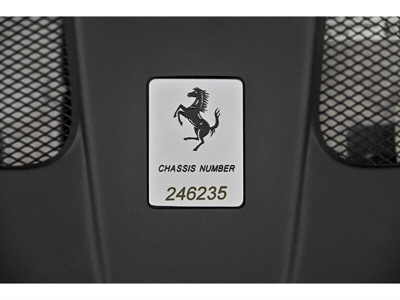Used 2019 Ferrari 812 Superfast RWD image 16