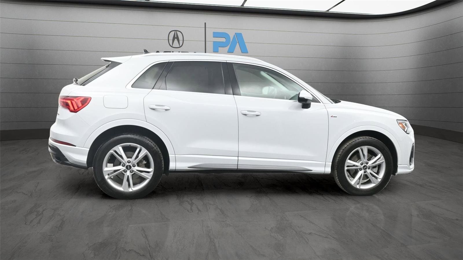 Used 2022 Audi Q3 2.0T Premium Plus w/ Premium Plus Package image 28
