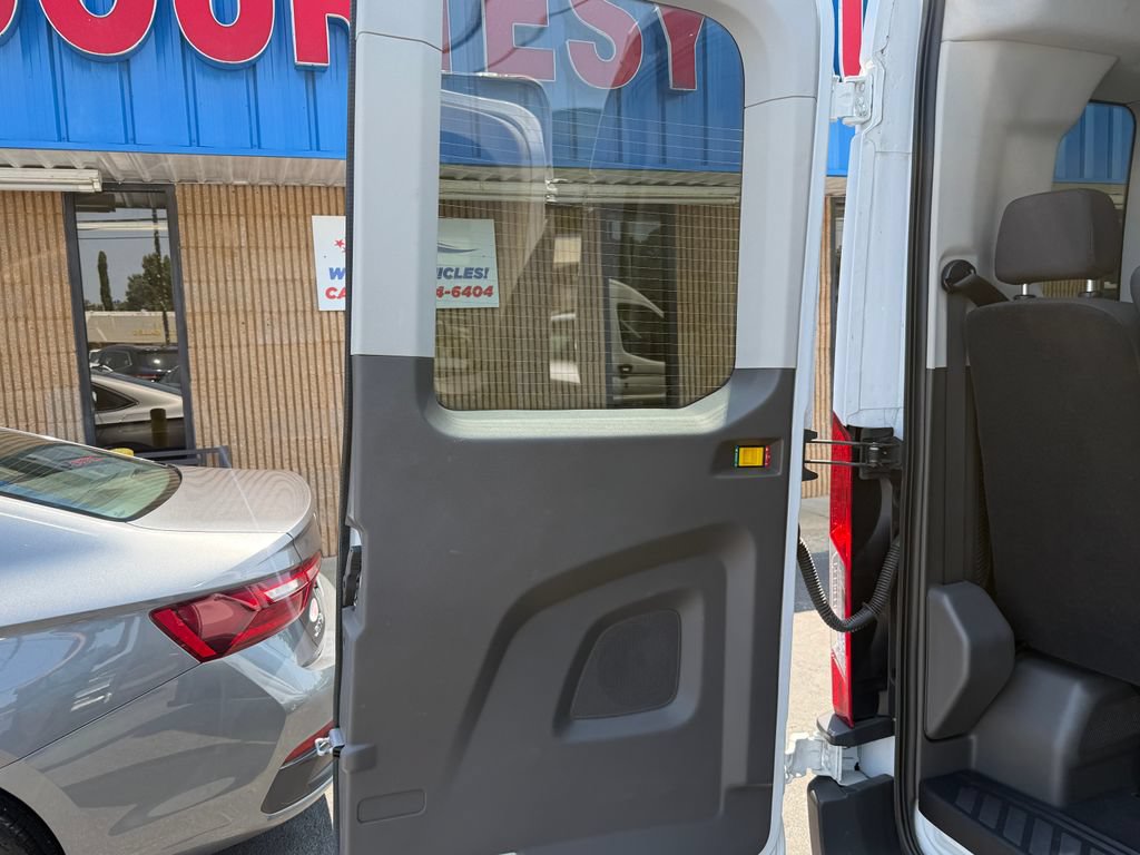 Used 2025 Ford Transit 350 XLT RWD image 17