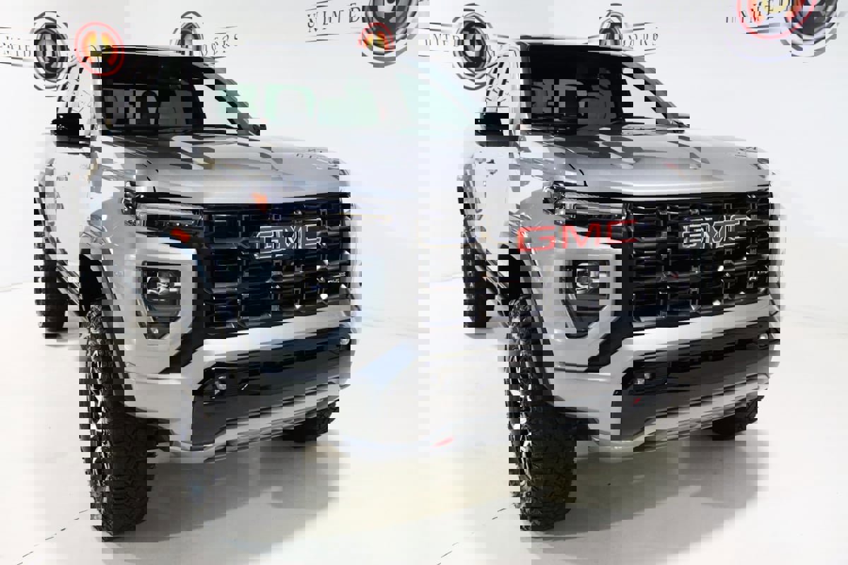 Used 2023 GMC Canyon AT4X image 32