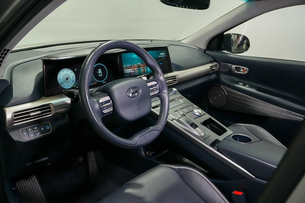 Used 2023 Hyundai Nexo Blue FWD image 16
