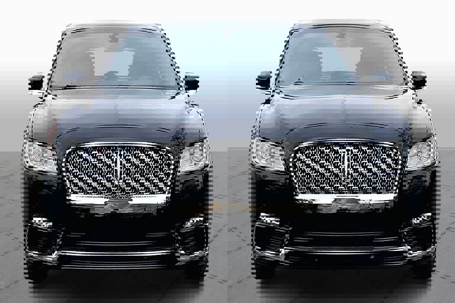 Used 2017 Lincoln Continental Premiere image 4