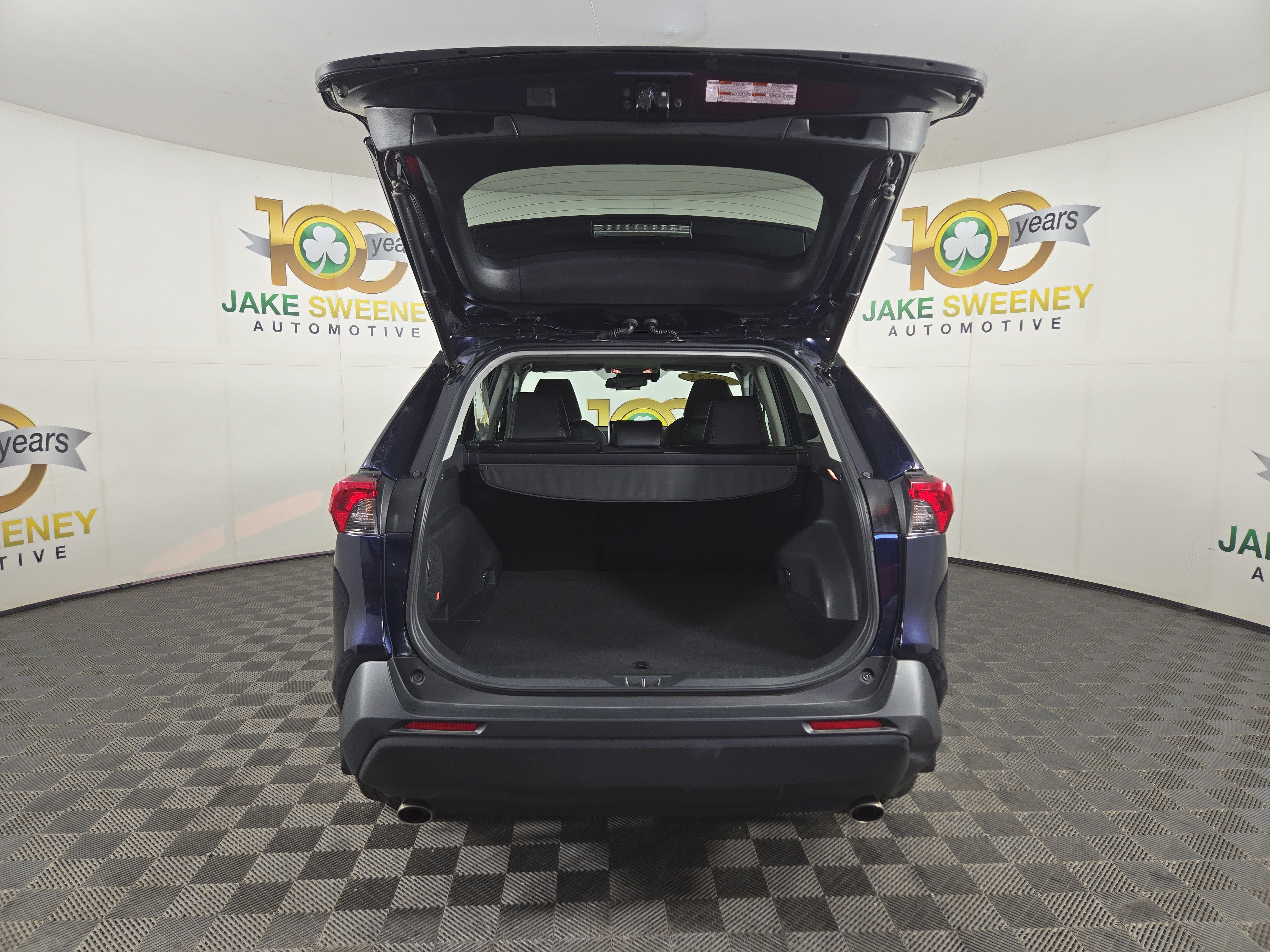 Used 2021 Toyota RAV4 XLE Premium AWD/4WD image 34