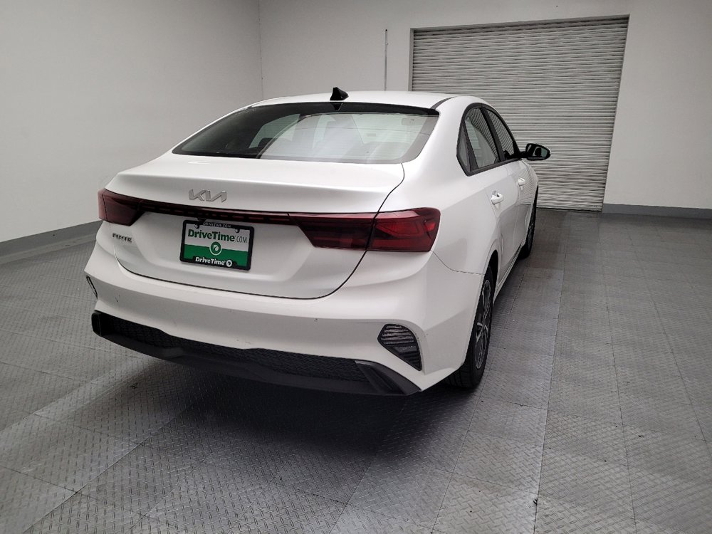 Used 2022 Kia Forte LXS image 7