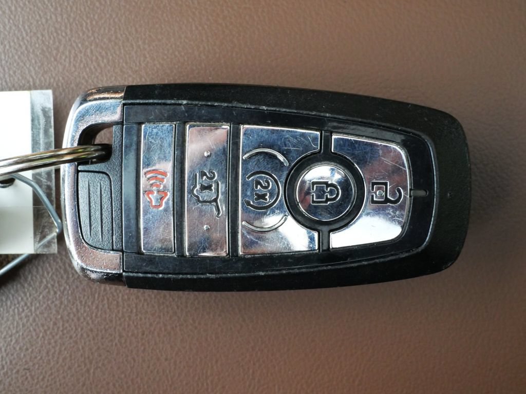 Used 2023 Lincoln Nautilus Reserve AWD/4WD image 33