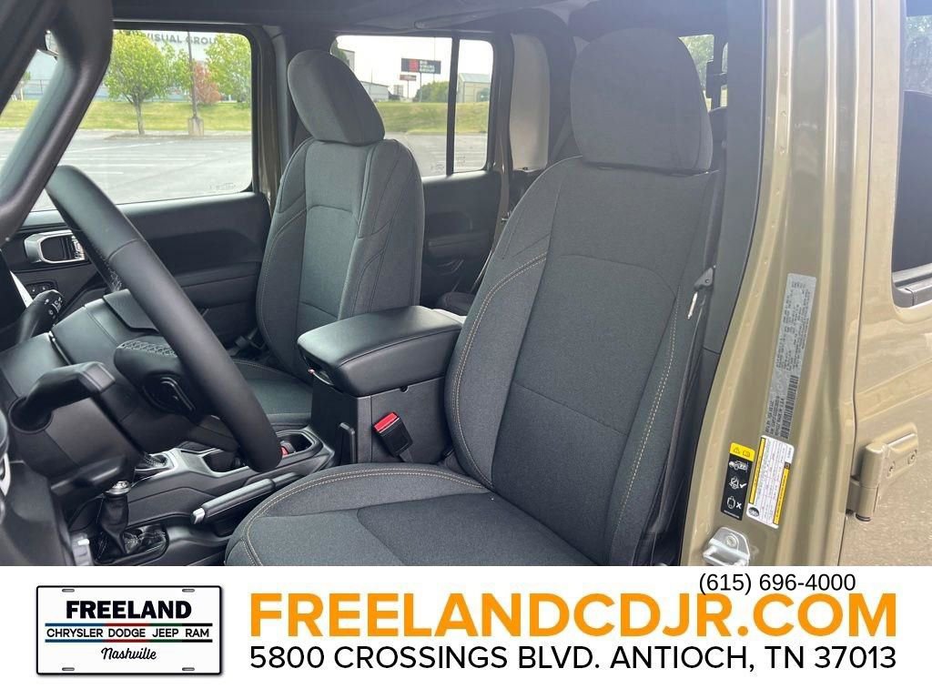 New 2025 Jeep Gladiator Willys image 22