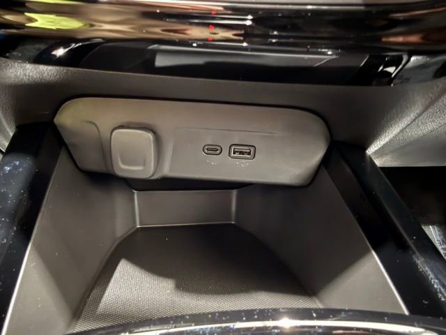 New 2026 Chevrolet Trax RS FWD image 35