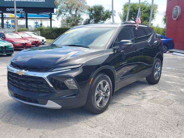 Used 2023 Chevrolet Blazer LT w/ Sound & Technology Package AWD/4WD image 3