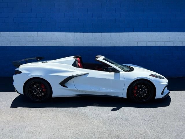 Used 2023 Chevrolet Corvette Stingray Premium Conv w/ Z51 Performance Package RWD image 2