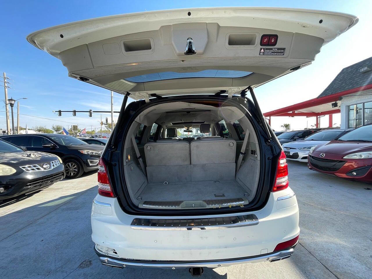 Used 2010 Mercedes-Benz GL 550 4MATIC image 14