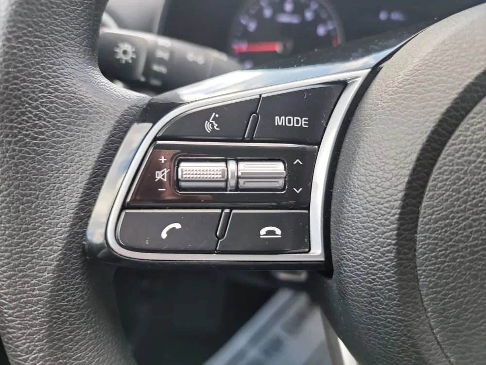 Used 2020 Kia Forte LXS FWD image 22