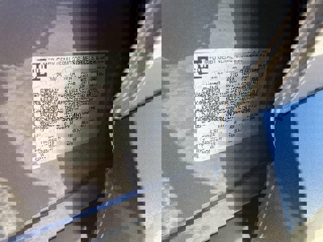 New 2026 Chevrolet Equinox EV LT image 34