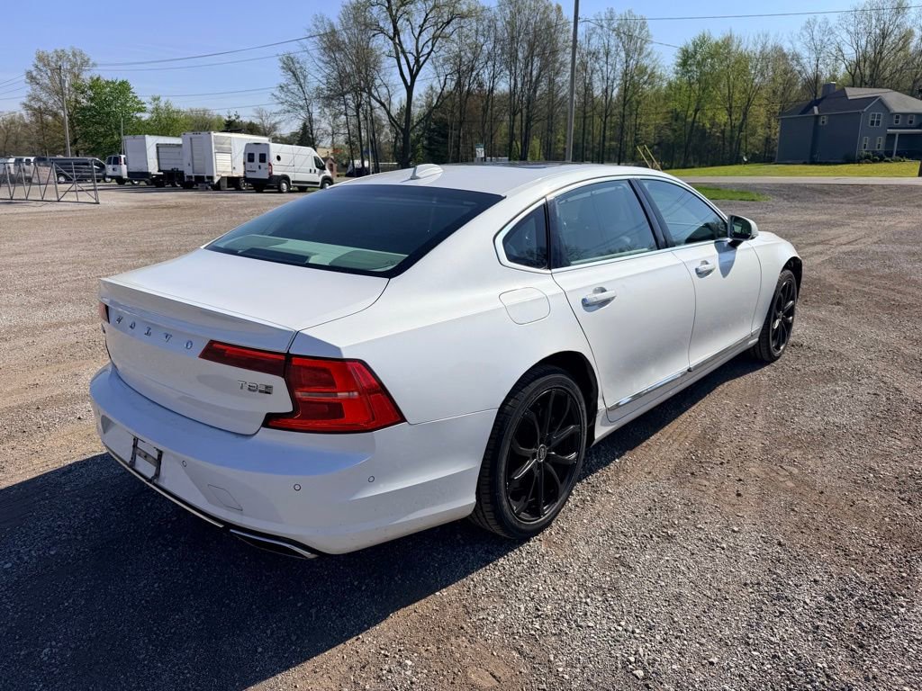 Used 2018 Volvo S90 T8 Inscription w/ Convenience Package AWD/4WD image 7