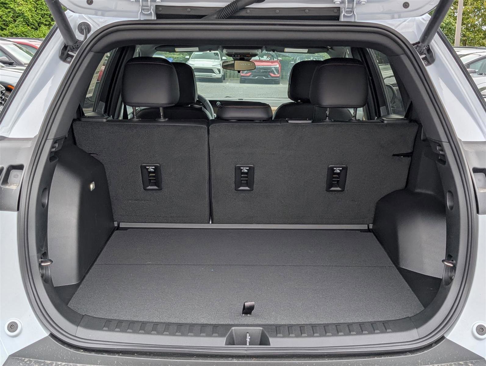 New 2026 Chevrolet Equinox ACTIV w/ Convenience Package III image 9