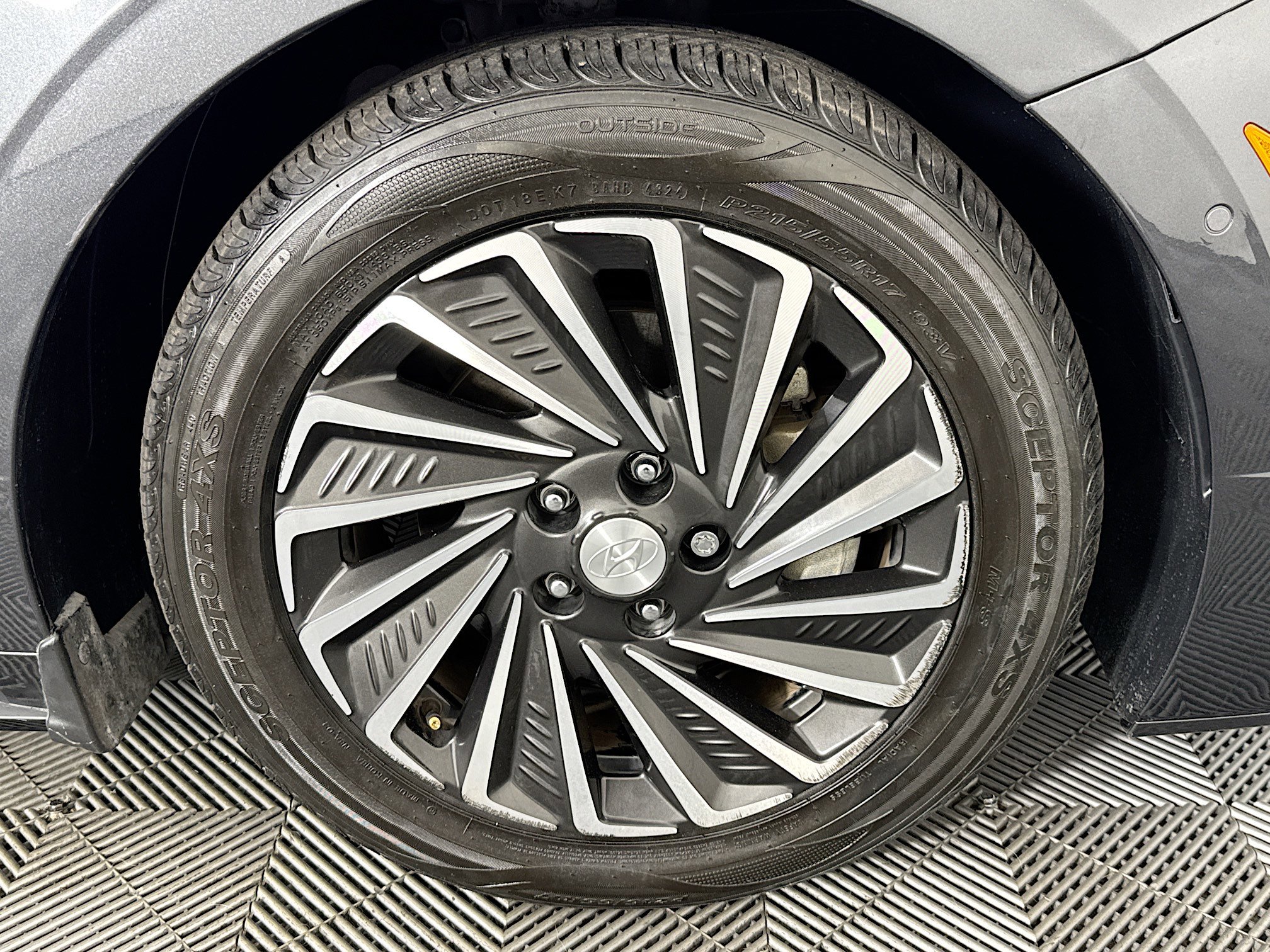 Used 2023 Hyundai Sonata Limited image 31