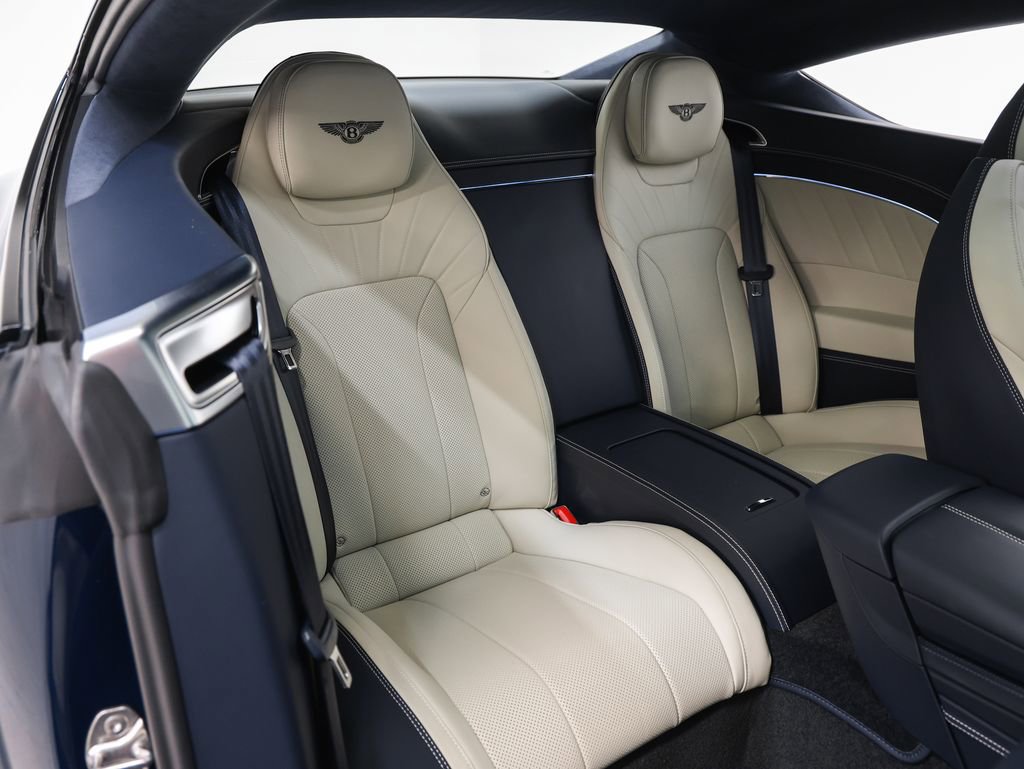 Used 2024 Bentley Continental GT image 18
