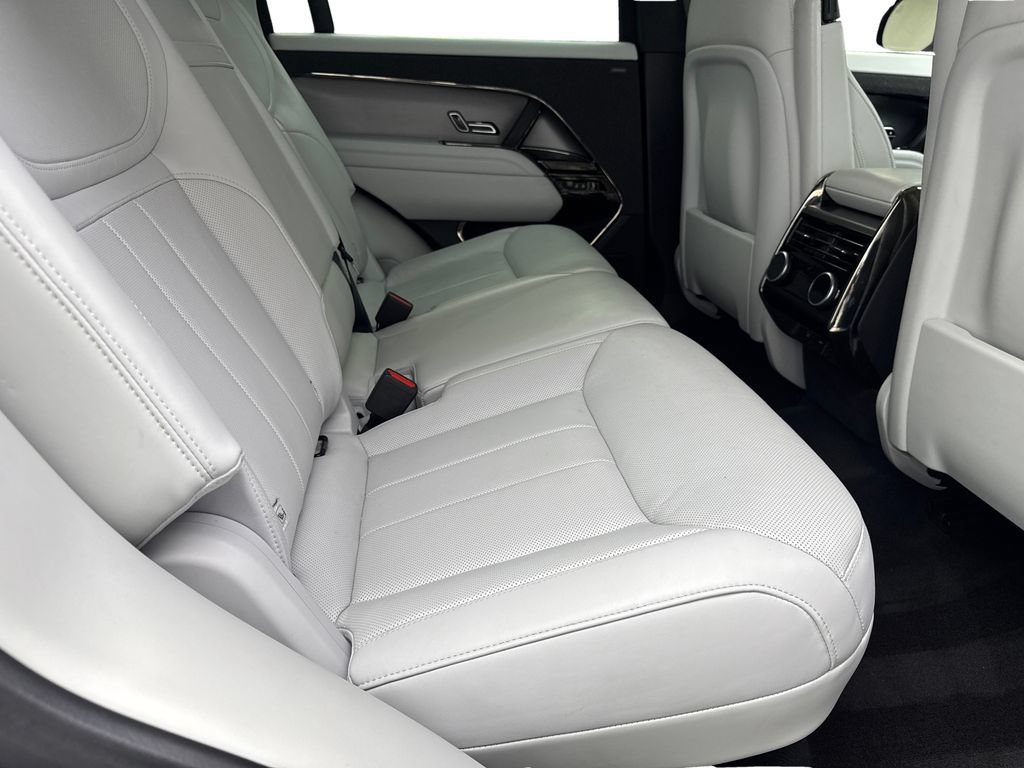 Used 2024 Land Rover Range Rover Sport SE AWD/4WD image 38