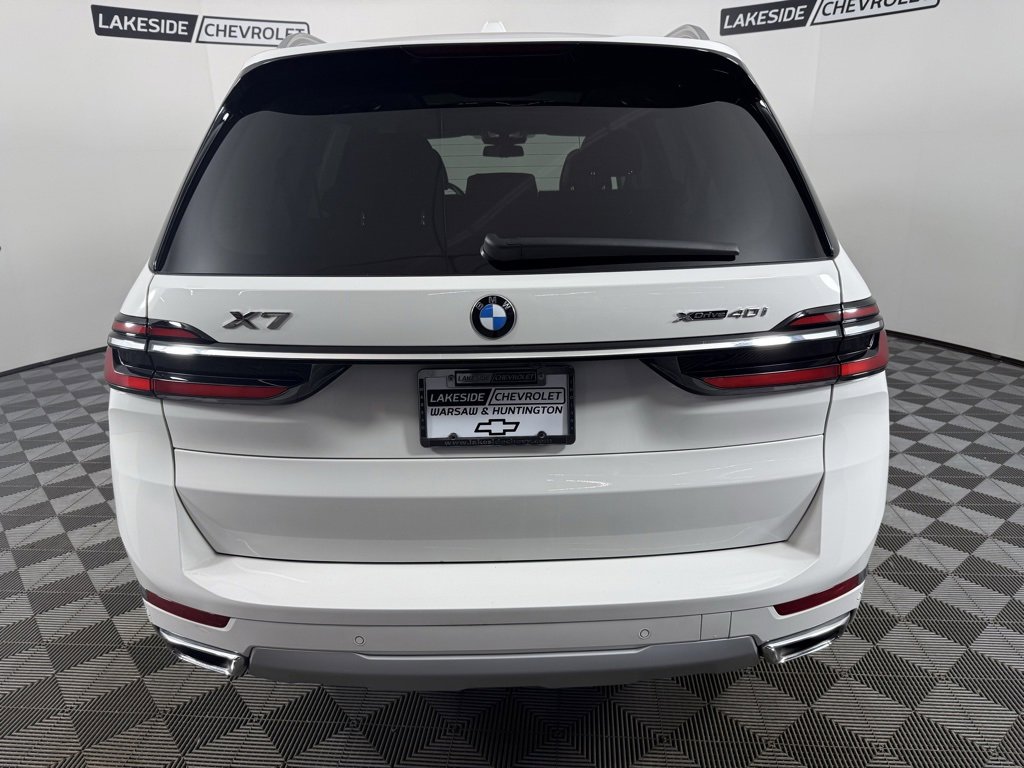 Used 2025 BMW X7 xDrive40i image 5