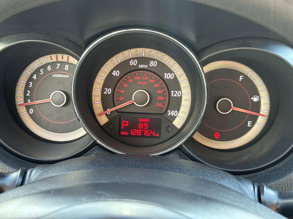 Used 2013 Kia Forte EX image 23