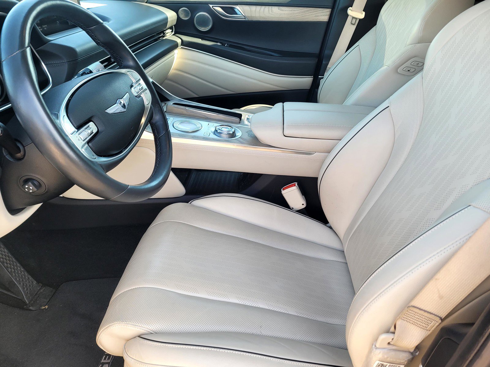 Used 2022 Genesis GV80 3.5T Advanced + image 17