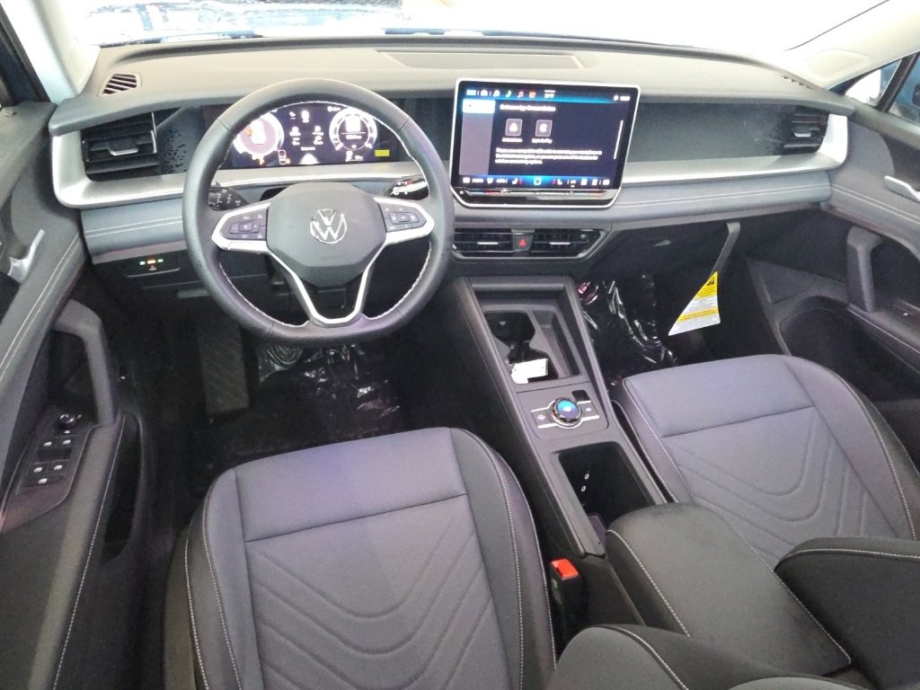 New 2026 Volkswagen Tiguan SE image 14