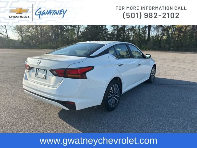 Used 2025 Nissan Altima 2.5 SV FWD image 5