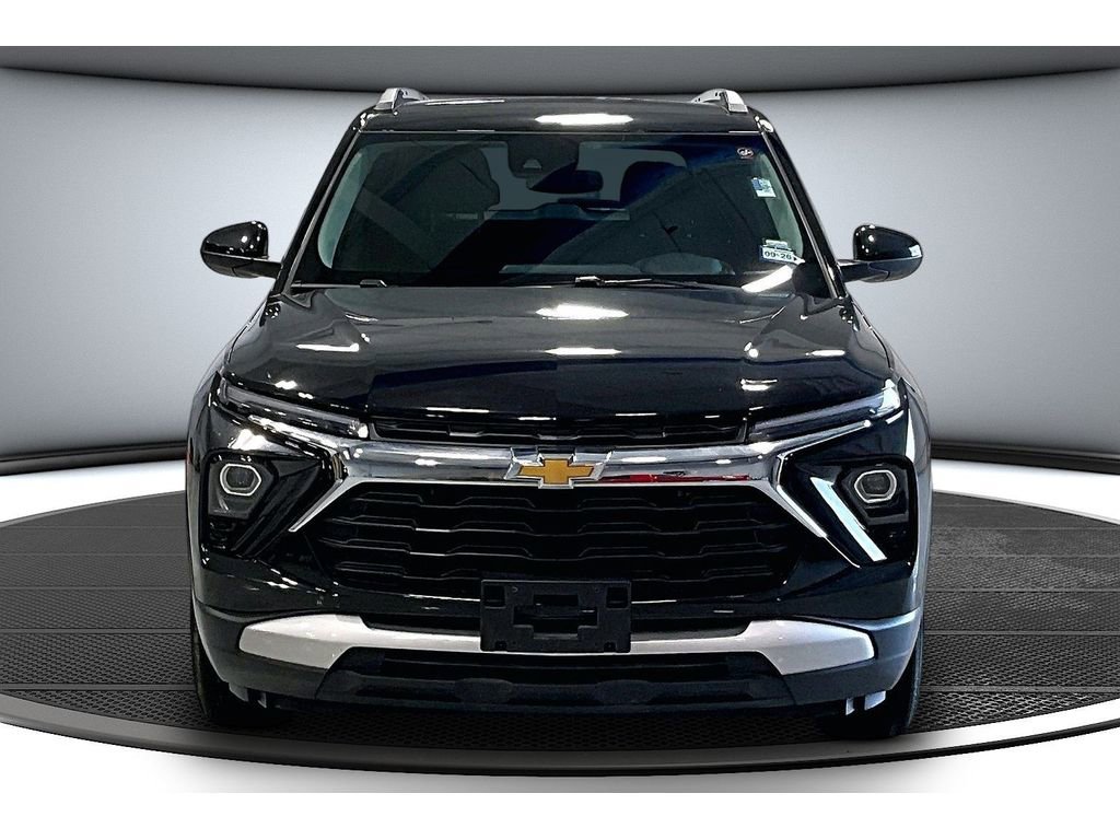 Used 2025 Chevrolet TrailBlazer LT FWD image 4